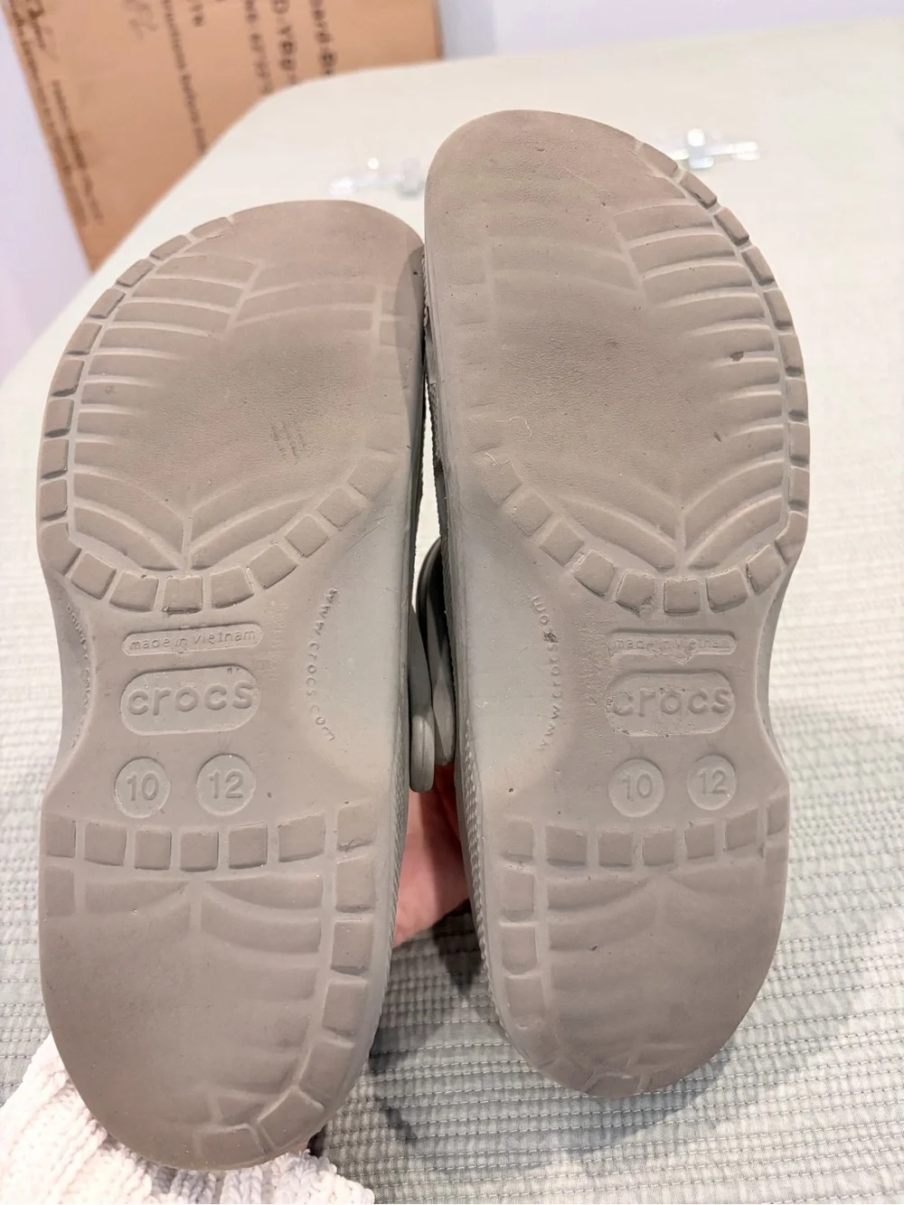 CROCS Kids Classic Clog in Light Gray
